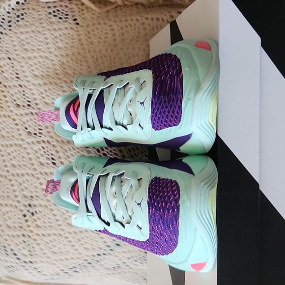 JORDAN Luka 1 Mint Foam Razer Pink NIB main image 7